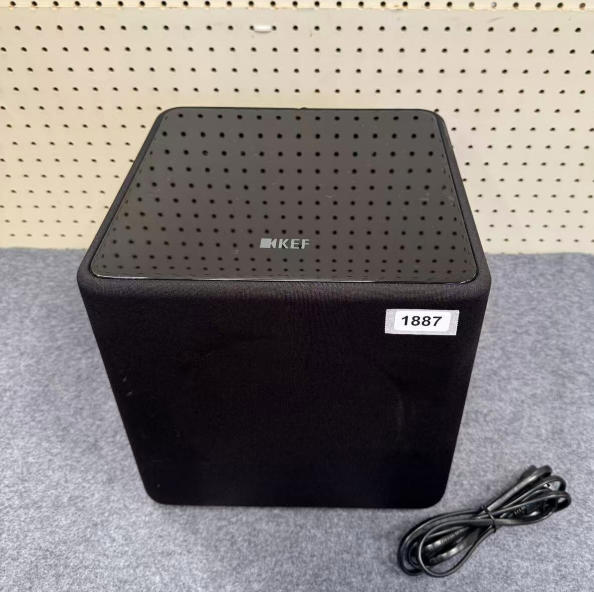 ★☆　KEF サブウーハー　Cube 8b 超美品　完動品　☆★ Kube 8 MIE | KEF 日本
