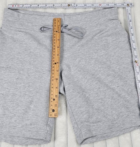 Danskin New Performance Grey Shorts Size Small (4-6) - Picture 2 of 6