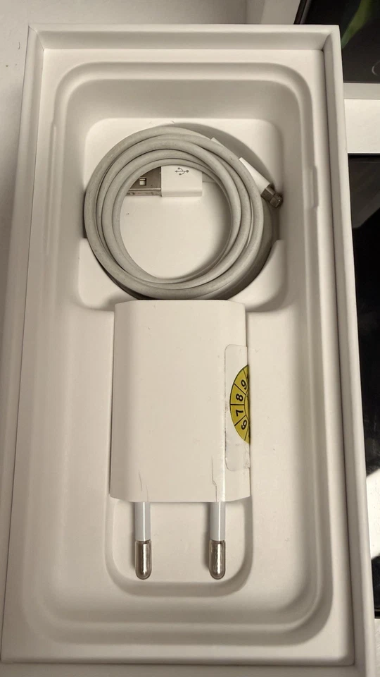 Apple iPhone SE 2. Gen - 64GB - Schwarz (Ohne Simlock) (Dual-SIM) - Bild 2 von 4