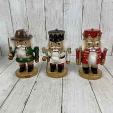 NUTCRACKER VILLAGE Set of 3 Nutcrackers - 2003 Soldier