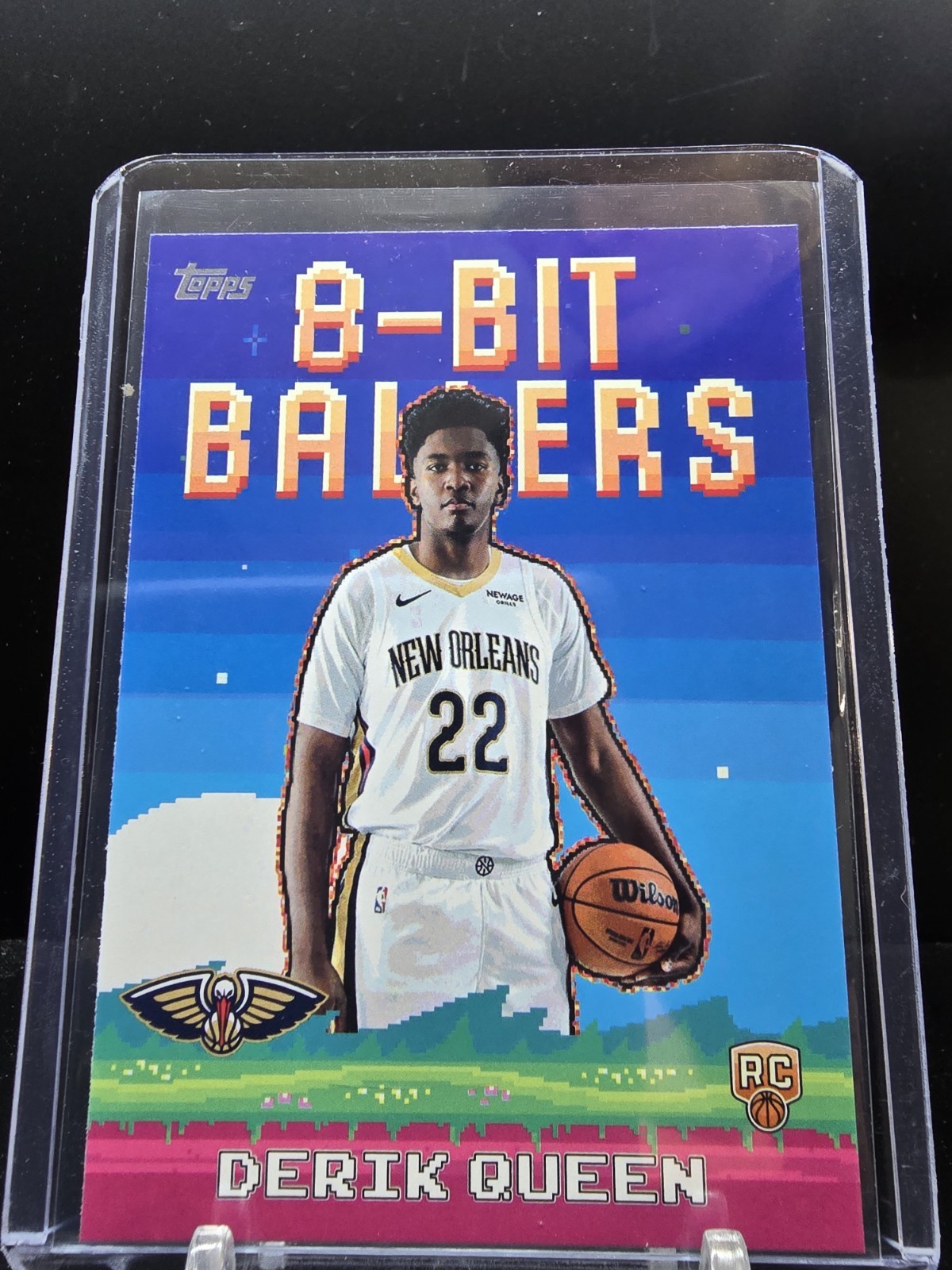 1028091 - 2025-26 Topps #8B-39 Derik Queen 8-Bit Ballers NO Pelicans RC