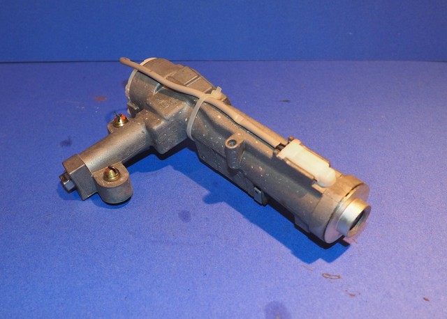OEM 2003-2006 Toyota Tundra Ignition Lock Cylinder Assembly for sale