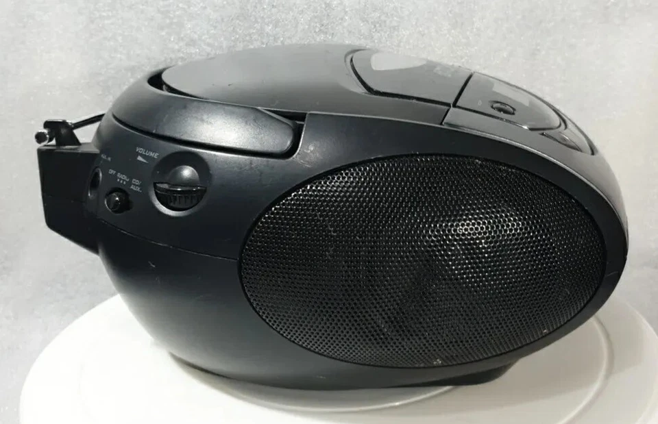 TDK ‘ Life on Record’ Portable Boombox Speaker, TBC8211GP - Good Condition F/P - Image 4 of 4