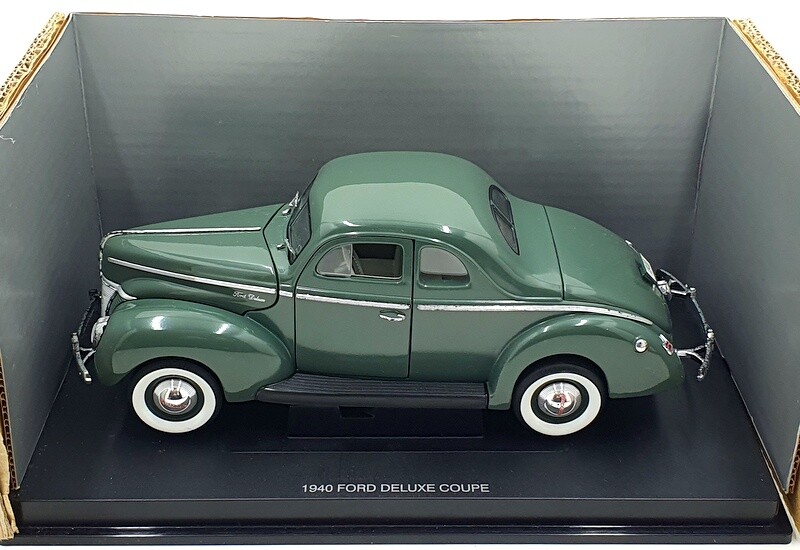 ミニカー Eagle's Race 1940 Ford Deluxe 1/18 Eagles Race 1940