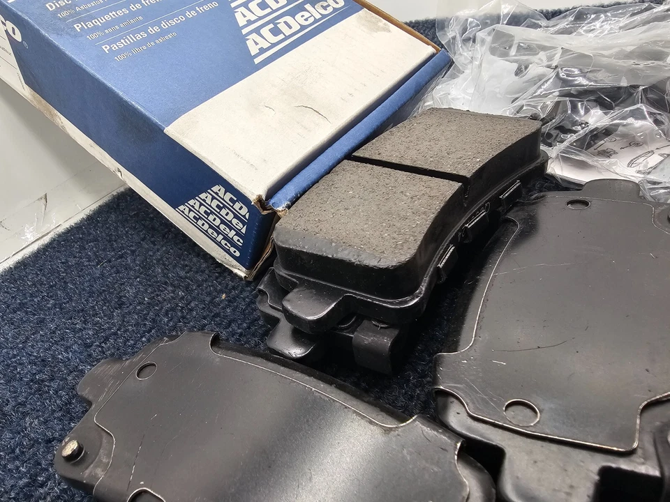 Pastillas de freno de disco ACDelco 17D1430CHF2 para Chevrolet Malibu Impala Buick 10-20 Foto 3 de 4