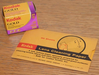 LOT EXPIRE pellicule APPAREIL PHOTO KODAK gold 24 POSES lens cleaning paper USA - Photo 1/4