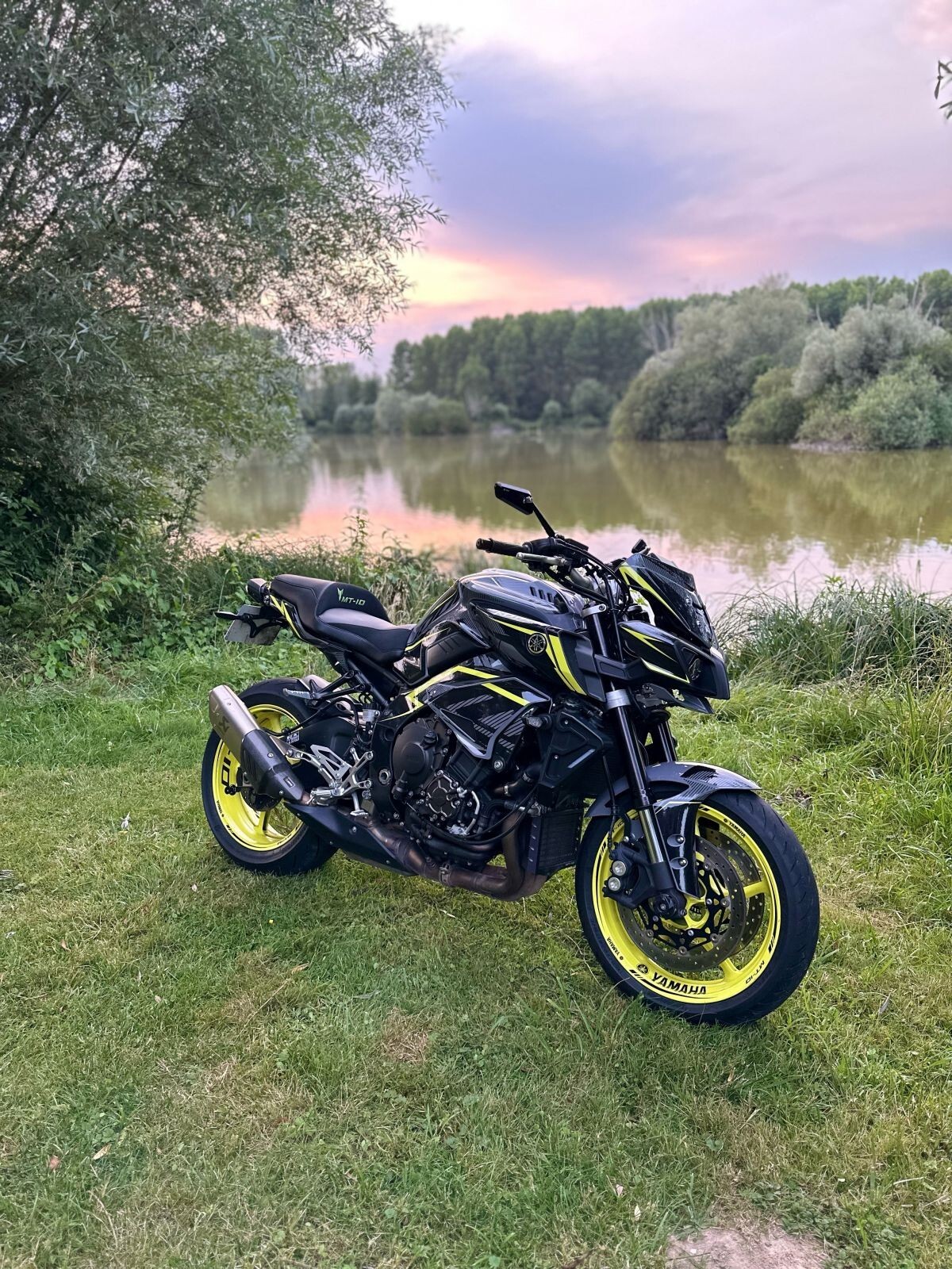 Selle Grand Confort YAMAHA MT-10 Top Sellerie finition premium