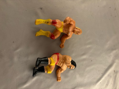 #ad 1985 LJN WWF Titan Sports Hulk Hogan Iron Sheik Thumb Wrestlers Set $33.56