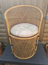 CUTE VINTAGE BAMBOO RATTAN WOVEN TUB PEACOCK CHAIR TIKI BOHO & SEAT PAD CUSHION
