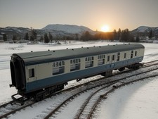 Triang Hornsby R.727 Coach Train Car HO Scale - READ BELOW MADE IN UK