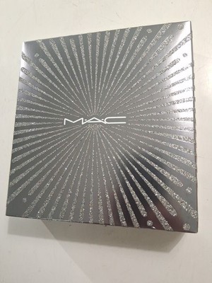 MAC Run The Show Kit Mocha Brand New 