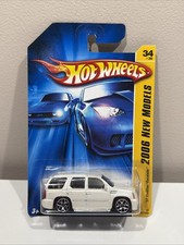 Hot Wheels 07 Cadillac Escalade White 2006 New Models Card HC26 - B