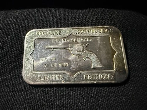 The Peacemaker "The Law of the West" Pistol Lim. Fine Silver 1 Ounce Bar Bullion