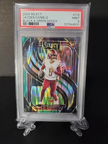 2024 Panini Select - PremierLevel Jayden Daniels#112Black/Green Shock(RC) PSA 9