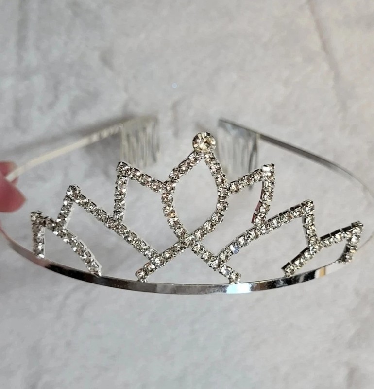 Sparkling Rhinestone Tiara with a silver-colored band-never used
