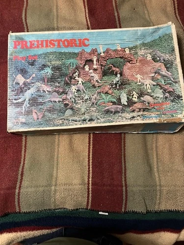 Vintage. Marx Toys Prehistoric Play Set 3398