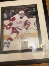 Detroit Red Wings NHL Player Autographed Framed Original Hockey Photo
