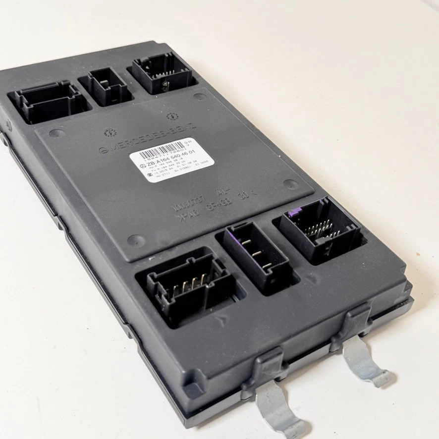 Mercedes-Benz ML550 2008 módulo de control delantero Sam OEM A1645404601 Foto 4 de 4