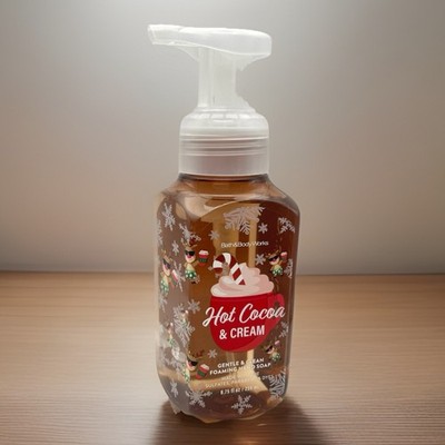 Bath & Body Works Foaming Hand Soap- Hot Cocoa & Cream (8.75 fl oz)