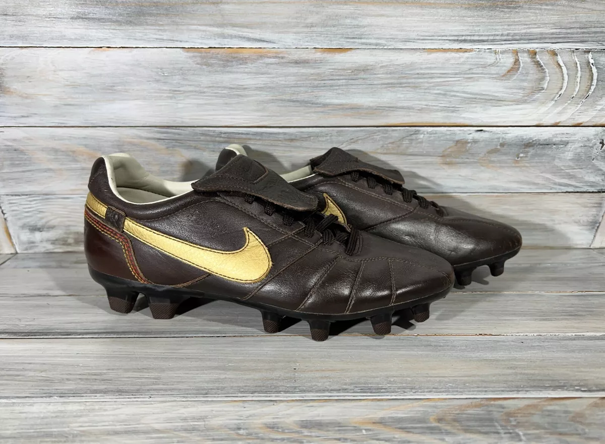 Ronaldinho hotsell tiempo cleats