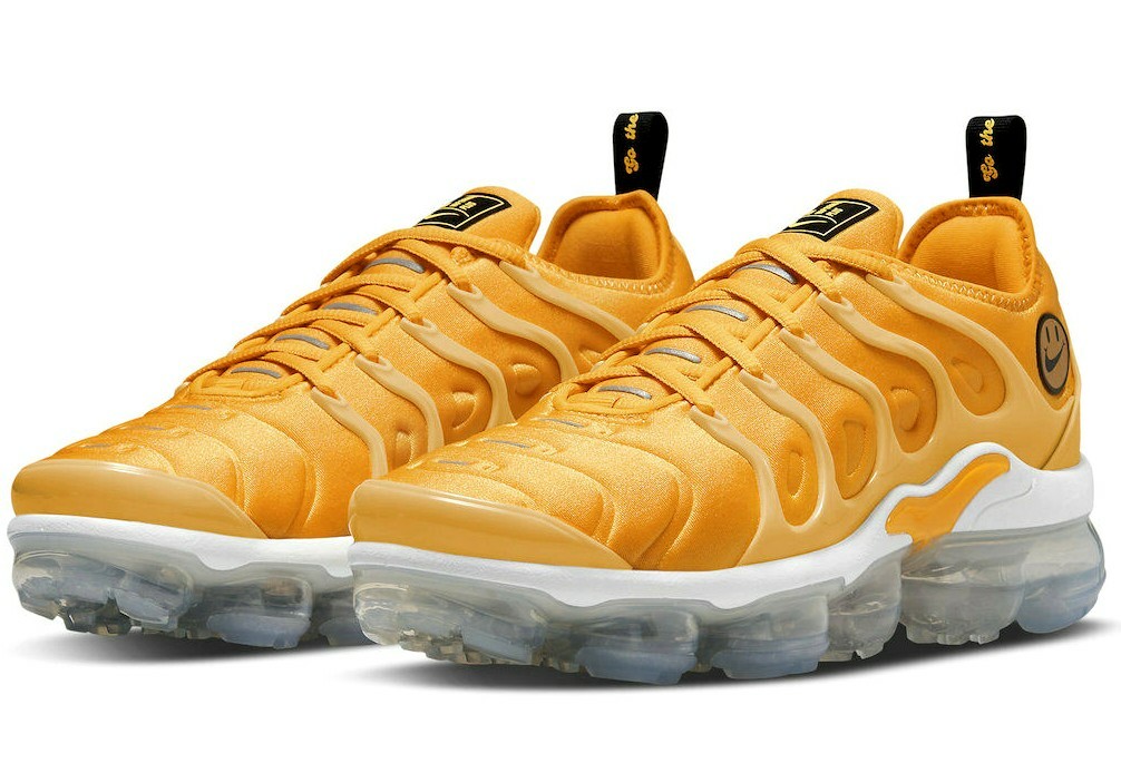 NIKE AIR VAPORMAX PLUS 