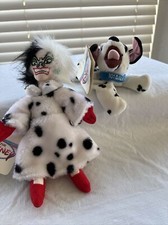 THE DISNEY STORE -101 DALMATIONS 8 "MINI BEAN BAG - NWT ATTACHED  CRUELLA