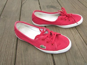 alligator logo shoes