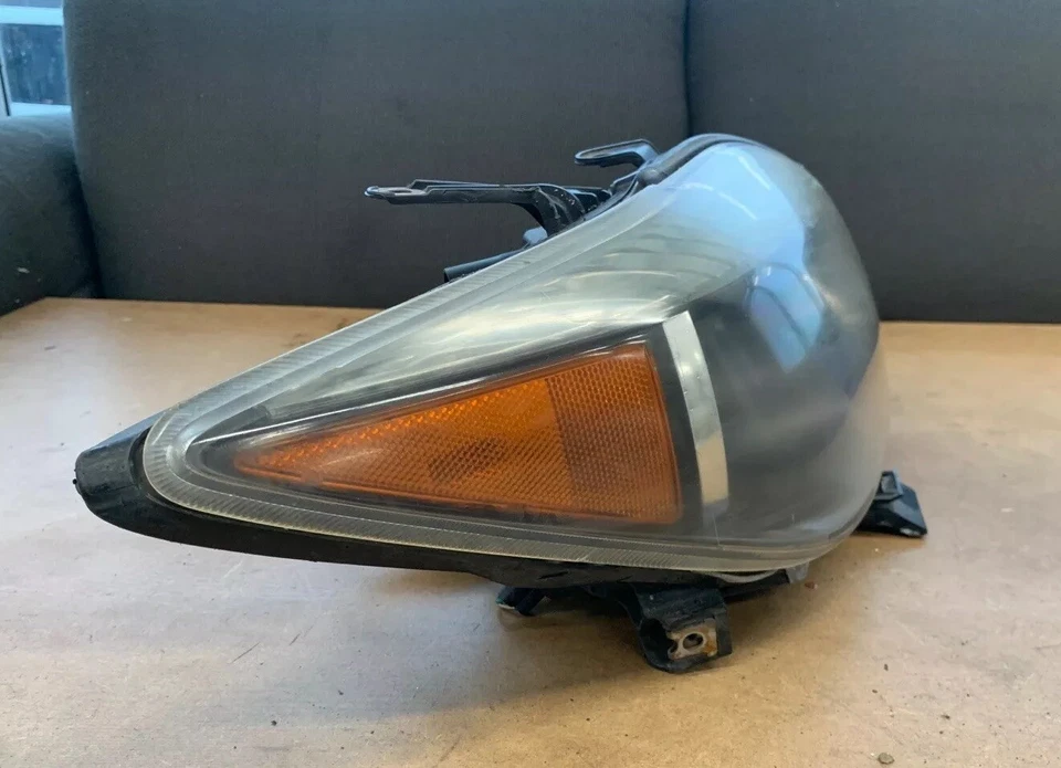 2005-2007 SCION tC Passenger Right Side Headlight Assembly - Image 3 of 4