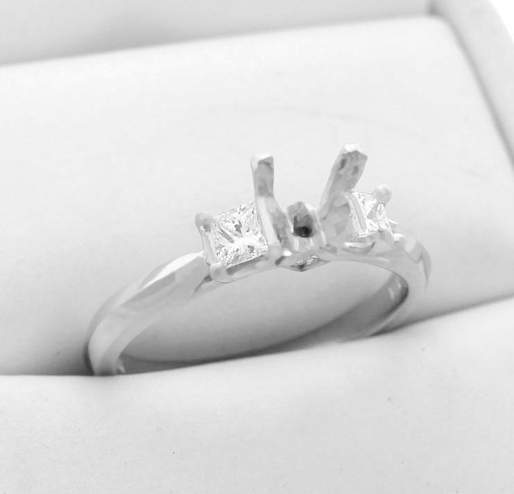 SCOTT KAY DIAMOND SEMI MOUNT ENGAGEMENT RING PRINCESS MOUNTING