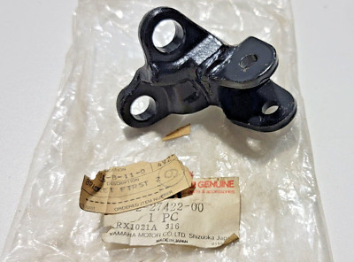1981-1982 YZ125 Right Foot Peg Rest Mount NOS Yamaha OEM Part 4V2
