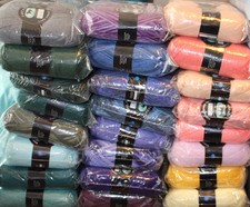 DARK HORSE FANTASY Yarn / 1 Pack of 5 skeins ...