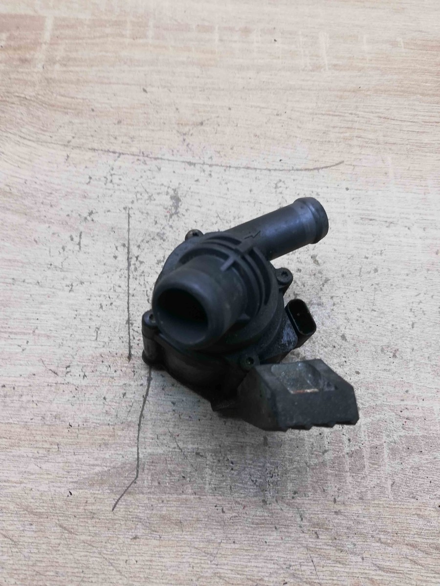 BMW E70 X5 9130387 03 701899 Water Pump With Pulley Cooling Water 国家試験用カットウィッグ