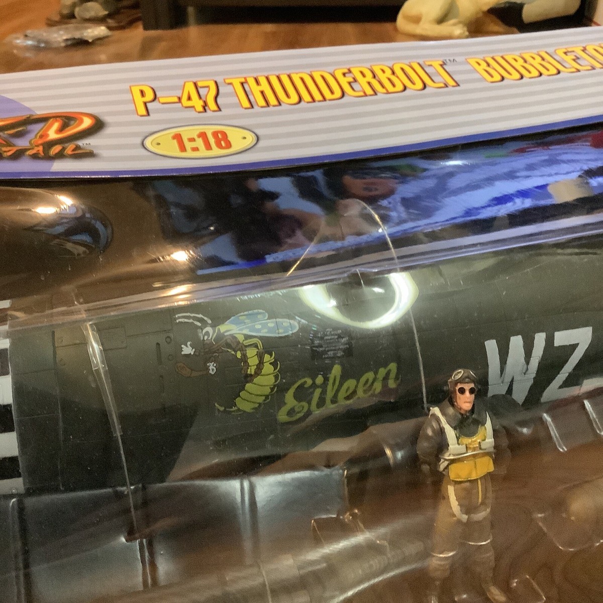 21st Century Toys Ultimate Soldier 1/18 WWII P-47D 21st Century Toys Ultimate Soldier 1/18 WWII P-47D