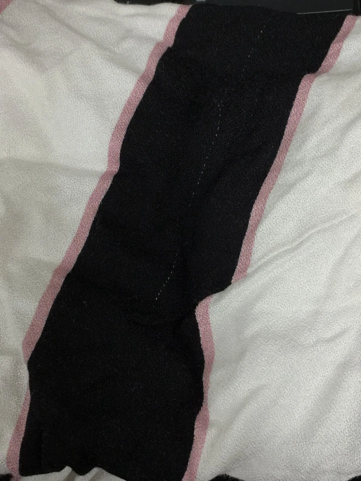 $99 Material Niña Junior Mujer Negro Sin Mangas Rayas Cuello en V Mameluco Talla L Foto 3 de 4