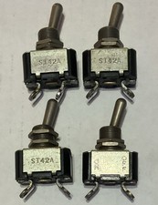 Vintage Cutler Hammer C-h On-off Toggle Switch St42a Lot Of 4