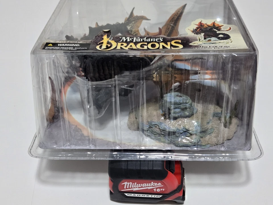 Todd McFarlane's Dragons Water Dragon Fall of the Dragon Kingdom Clan 4 NUEVO LEER Foto 2 de 4