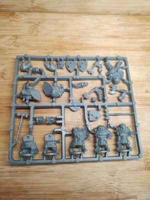 Mantic Kings of War Dwarf Iron Clad Hammerers Ironclad X5