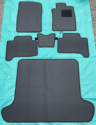 Toyota Hilux Surf Floor & Luggage Rubber Mats 5 Seat Brown Stitch Unused 210/215