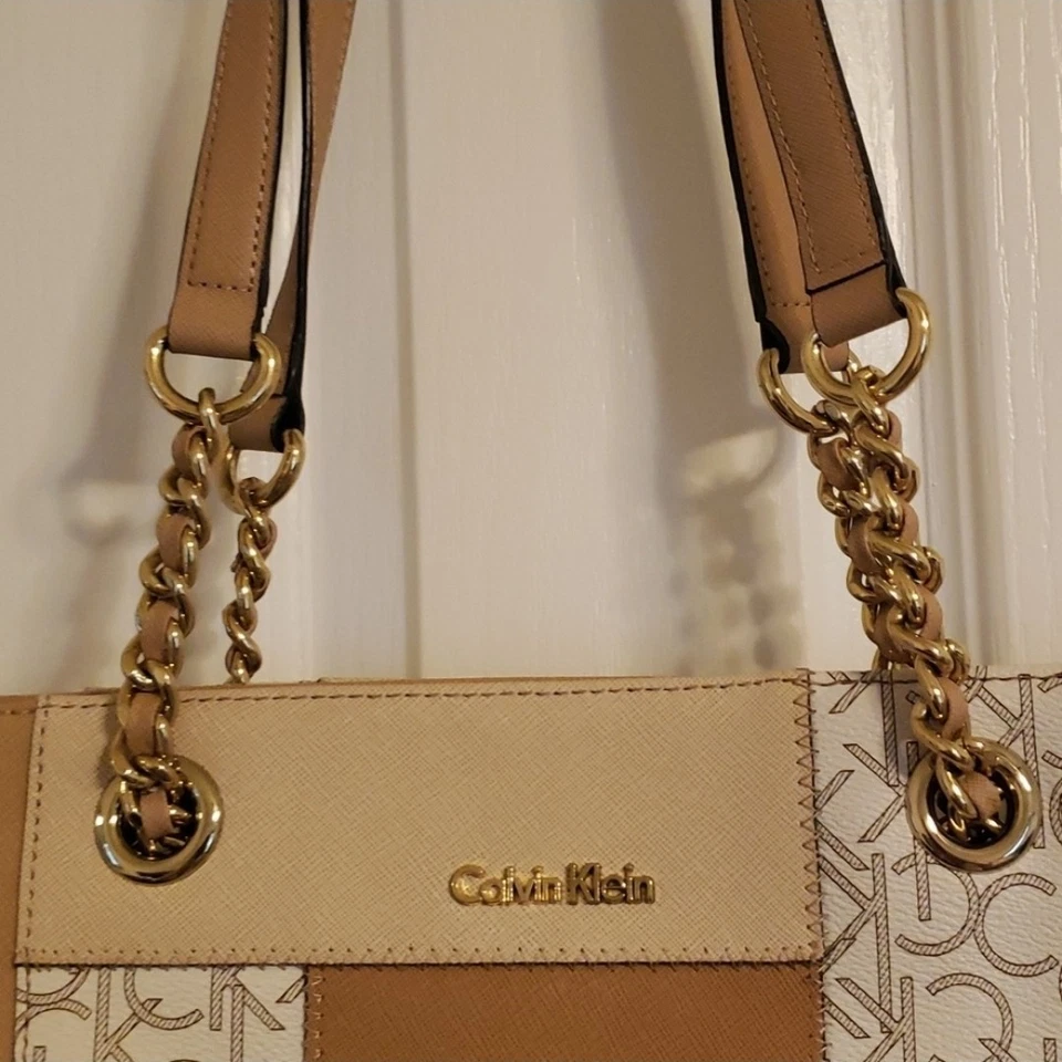 Calvin Klien 托特包钱包全新带盒 — 第 2/4 张图片