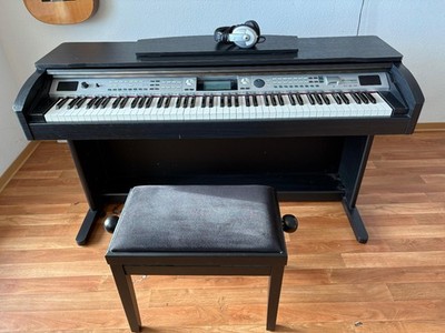 E-Piano (Digital Piano DP85 Thomann) +  Klavierbank + Kopfhörer 
