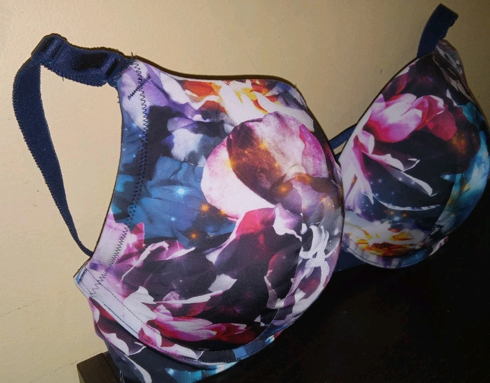 Torrid Curve Women's 42DD Bra Underwire Push Up Plunge Back Smoothing - Image 4 of 4