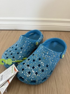 Crocs Paint Splatter Clog. Big Kid Síz J6