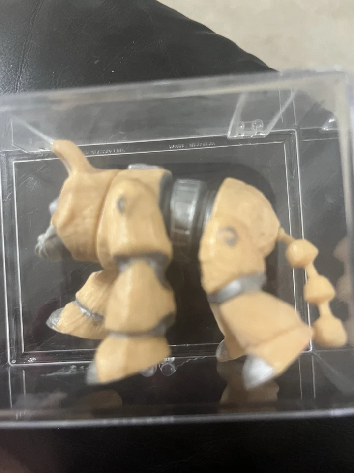 Juguete de colección Battlestar Galactic Muffet para perro Foto 3 de 4