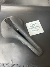 Fizik Antares R1 Carbon Saddle, Carbon Rails, 152 x 275mm, 175 grams, Excellent