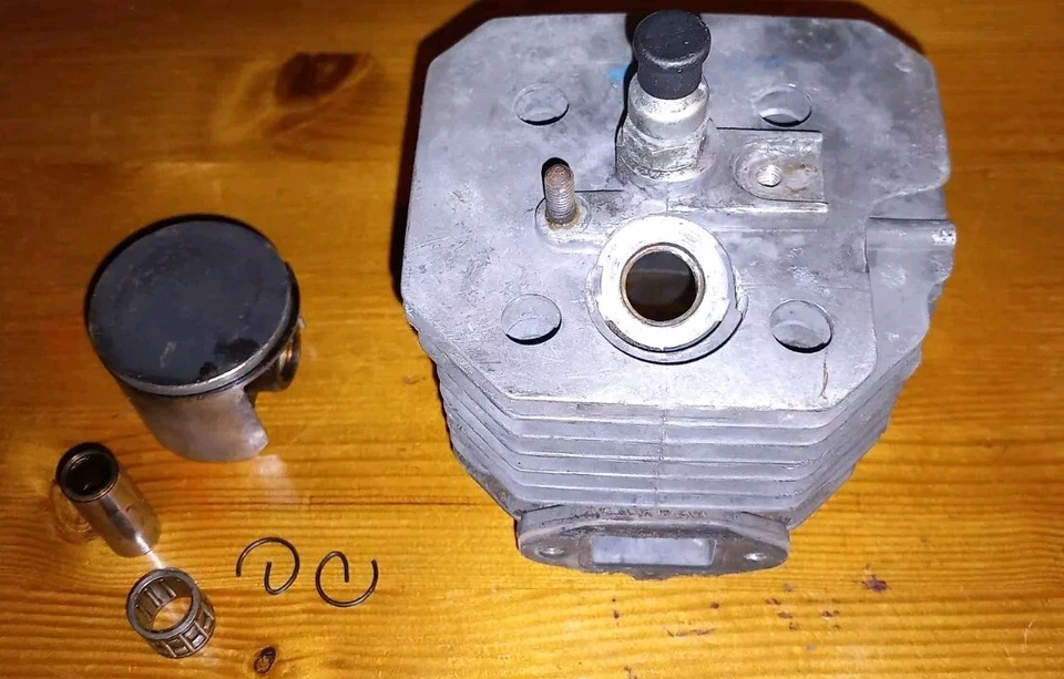 Pieza genuina MTD GCS 46/40 motosierra a gasolina culata y pistón Foto 2 de 4