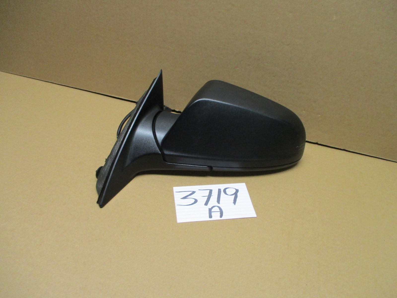 08 09 10 11 12 Chevrolet Malibu DRIVER Side Mirror Used Power #3719-A 