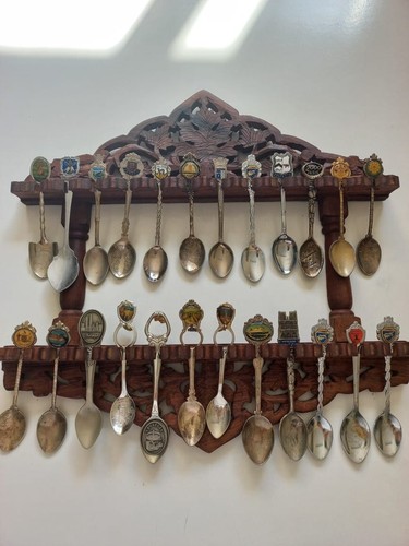 Large collection souvenir spoons(24), With Cabinet Rack Wall Display Wooden Case - Picture 5 of 9