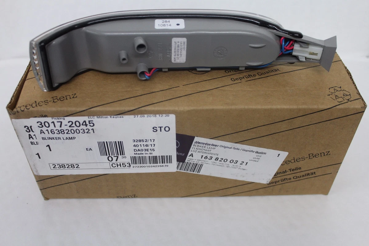 NEW Genuine Mercedes-Benz W163 ML LH Mirror Repeater Indicator 