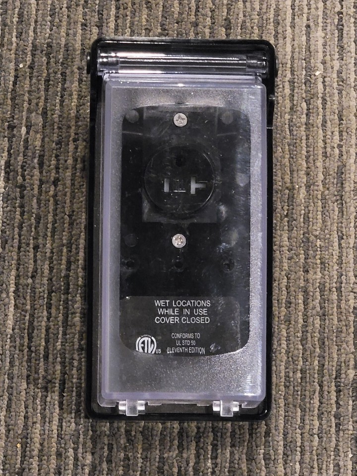 In Use Outlet Cover for large GFCI Plug 20 amp 15 Amp Hot Tub Spa