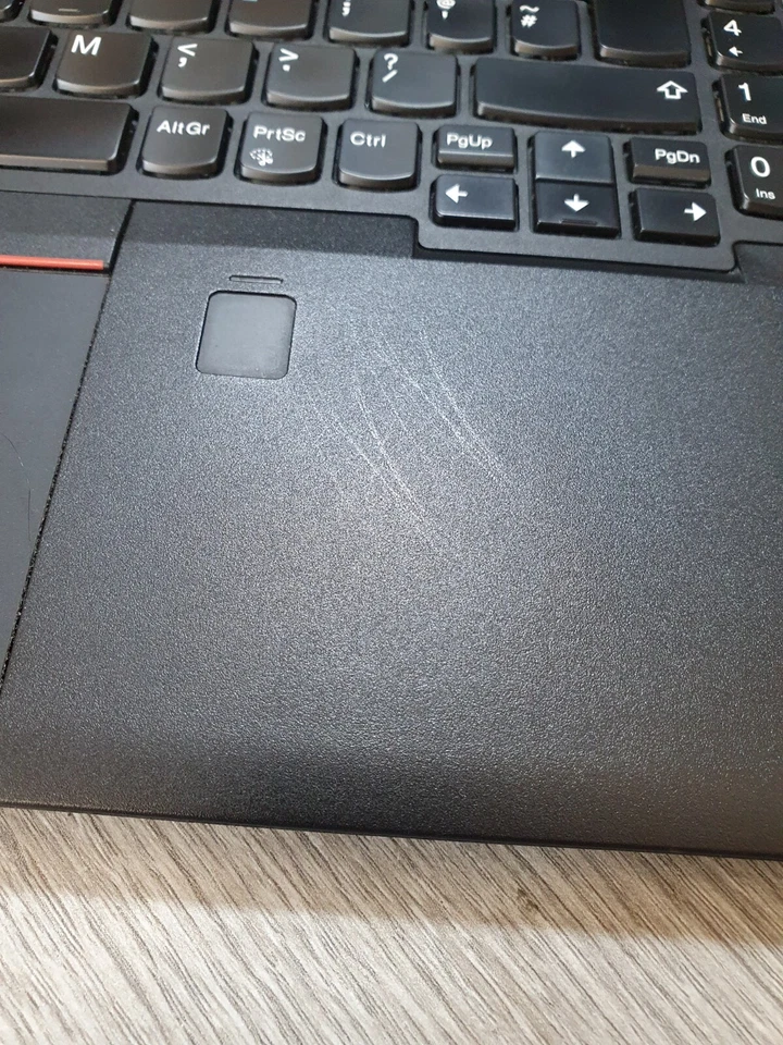 Lenovo ThinkPad P51S i7-6500U @ 2.6GHz 4GB DDR3 NO HDD Grade D EF2005 - Image 3 of 4